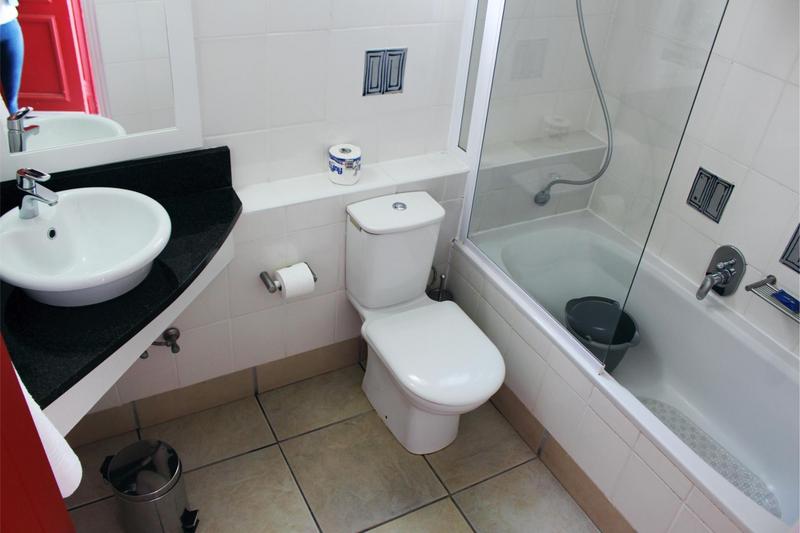 2 Bedroom Property for Sale in Mykonos Western Cape